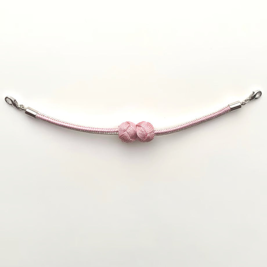 まぐねころん（羽織紐）