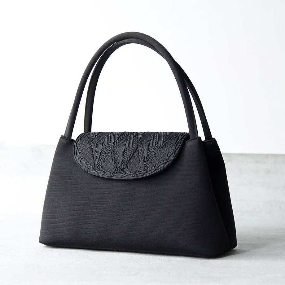 コード刺繍フォーマルバッグ｜岩佐