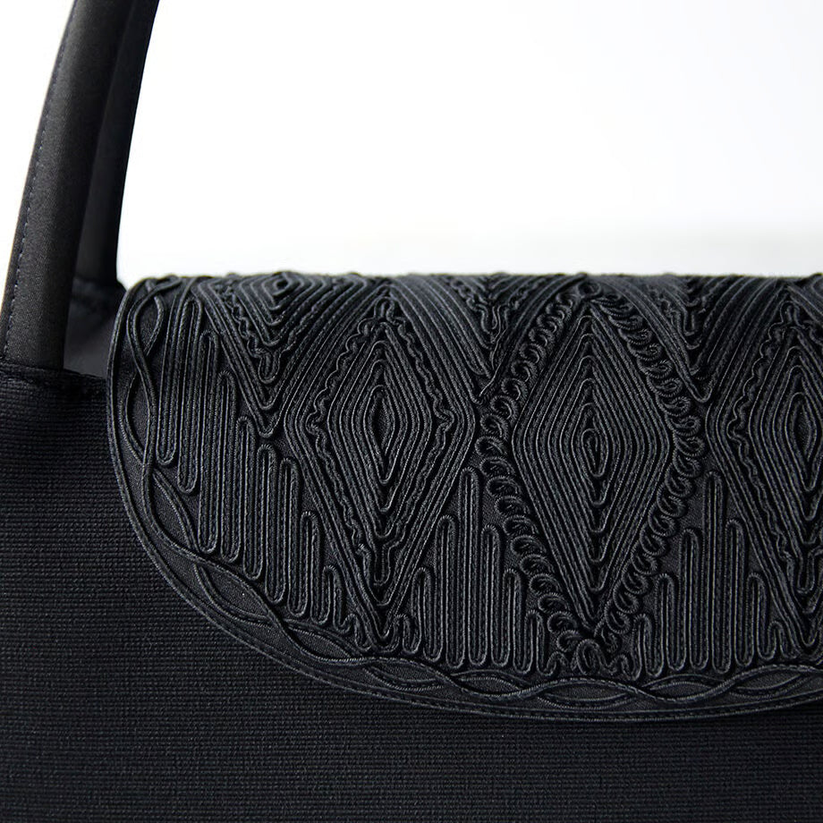 コード刺繍フォーマルバッグ｜岩佐