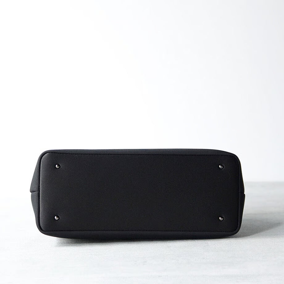 コード刺繍フォーマルバッグ｜岩佐