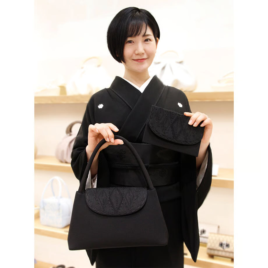 コード刺繍フォーマルバッグ｜岩佐