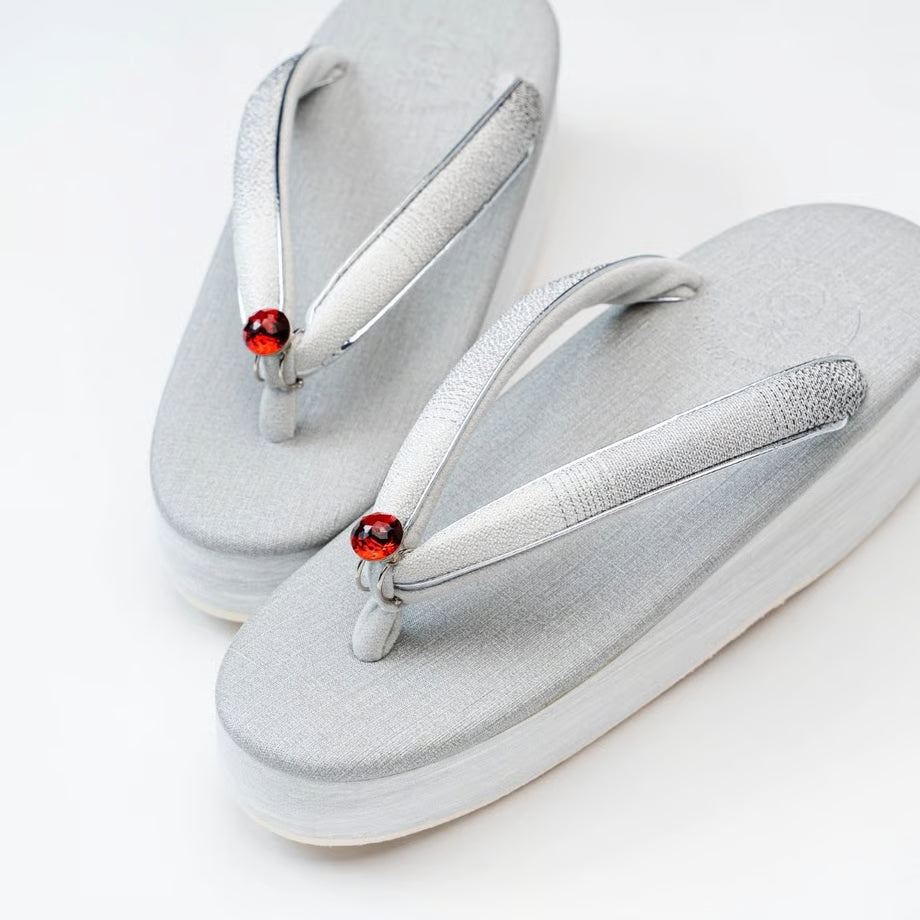 草履ピアス（クリスタル）モザイク型