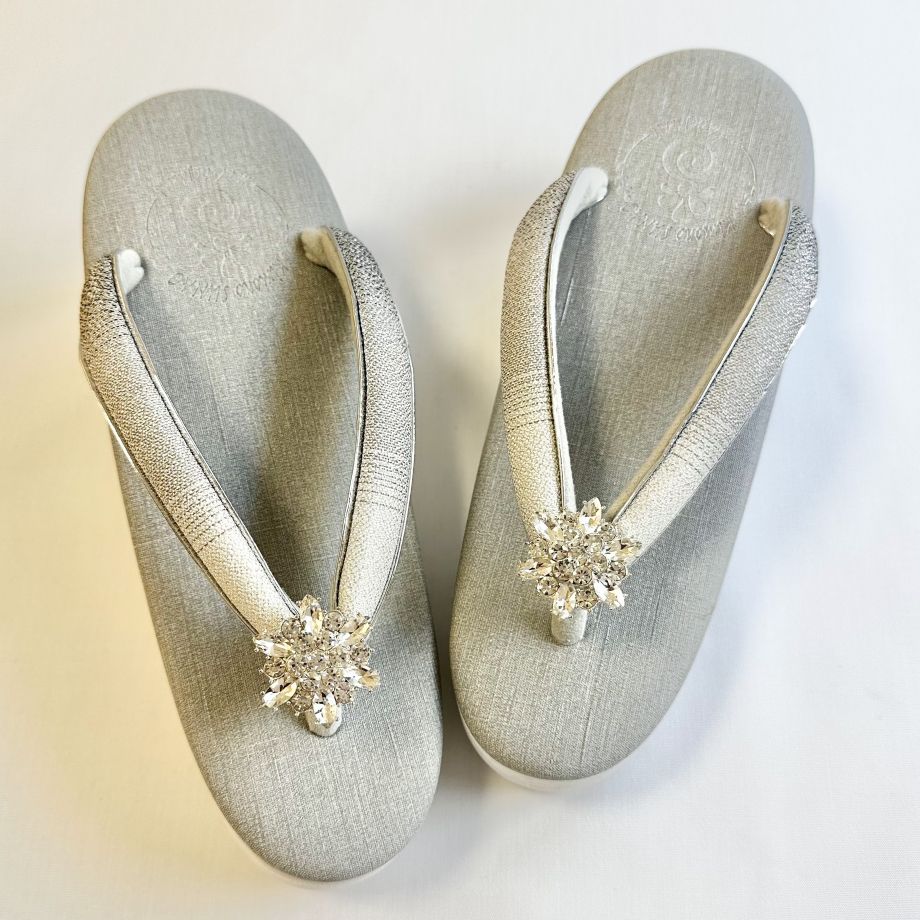 草履ピアス(雪の結晶)※受注生産