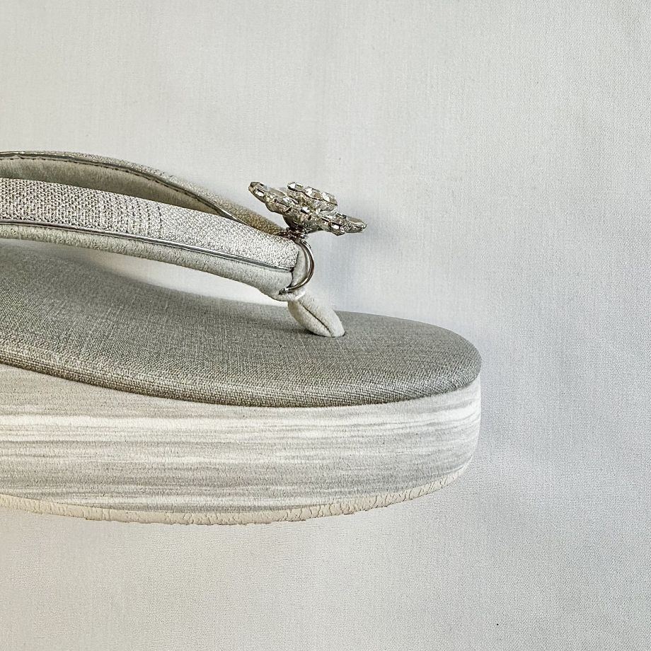 草履ピアス(雪の結晶)※受注生産